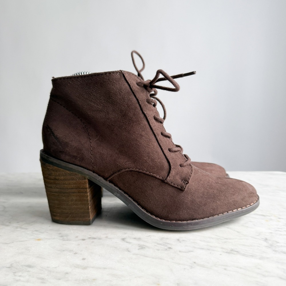 Rocket Dog brown suede leather lace up ankle boots size 8